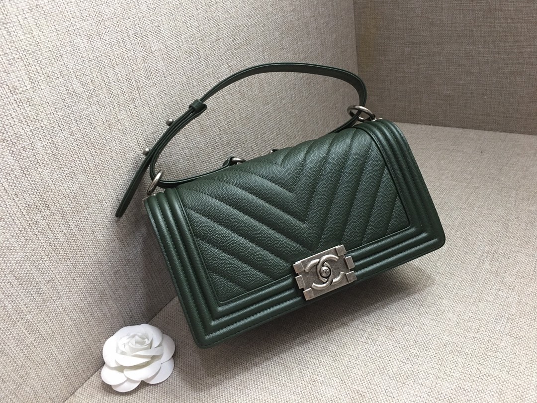 Caviar Medium Boy Handbag Flap Bag A67086 Dark Green